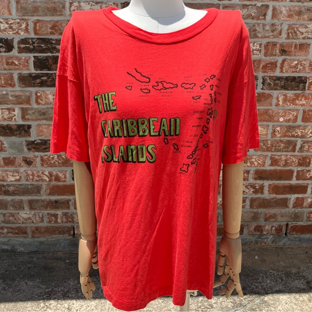 The Caribbean Islands vintage tourist t shirt with labeled countries / L / EUC